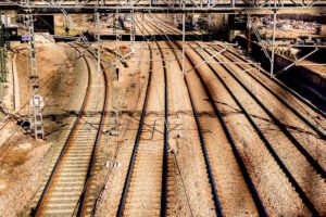 Servicios Integrales 37 Imagen de las vías del tren