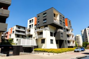 Servicios Integrales 16 Imagen de un edificio de pisos estilo moderno